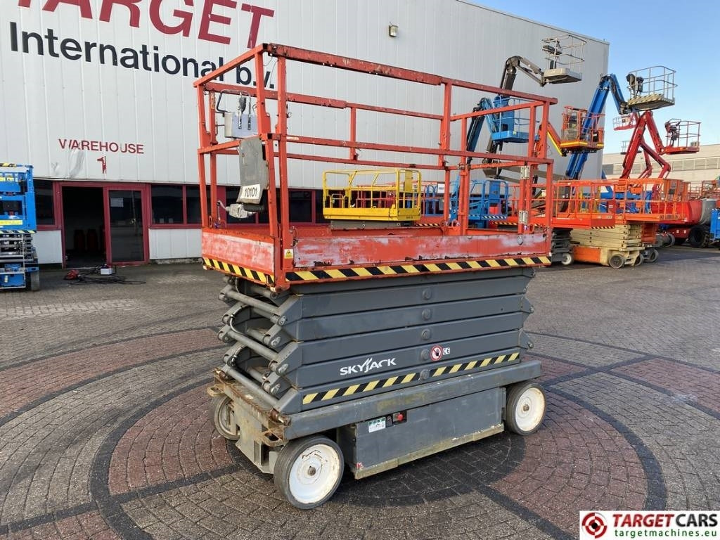 SkyJack SJIII-4740 Electric Scissor 4740 Work Lift 1380cm - Scissor lift: picture 1 SkyJack SJIII-4740 Electric Scissor 4740 Work Lift 1380cm - Scissor lift: picture 1