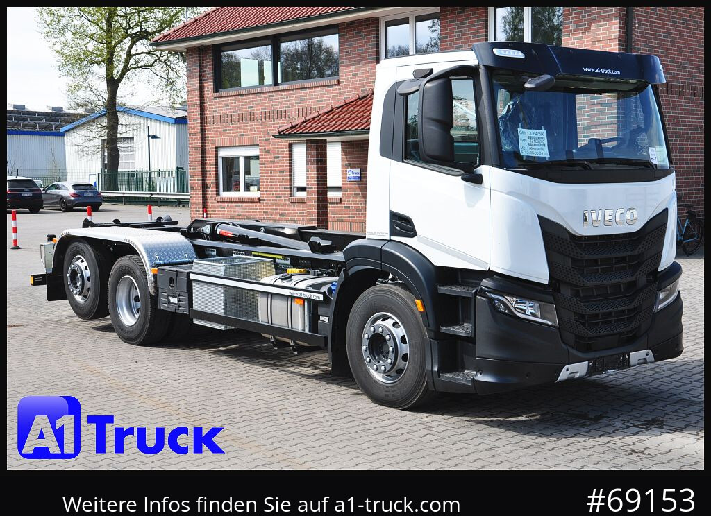 IVECO X-Way AD 420 Hiab 21S59 Lenk- Liftachse, - Hook lift truck: picture 1 IVECO X-Way AD 420 Hiab 21S59 Lenk- Liftachse, - Hook lift truck: picture 1
