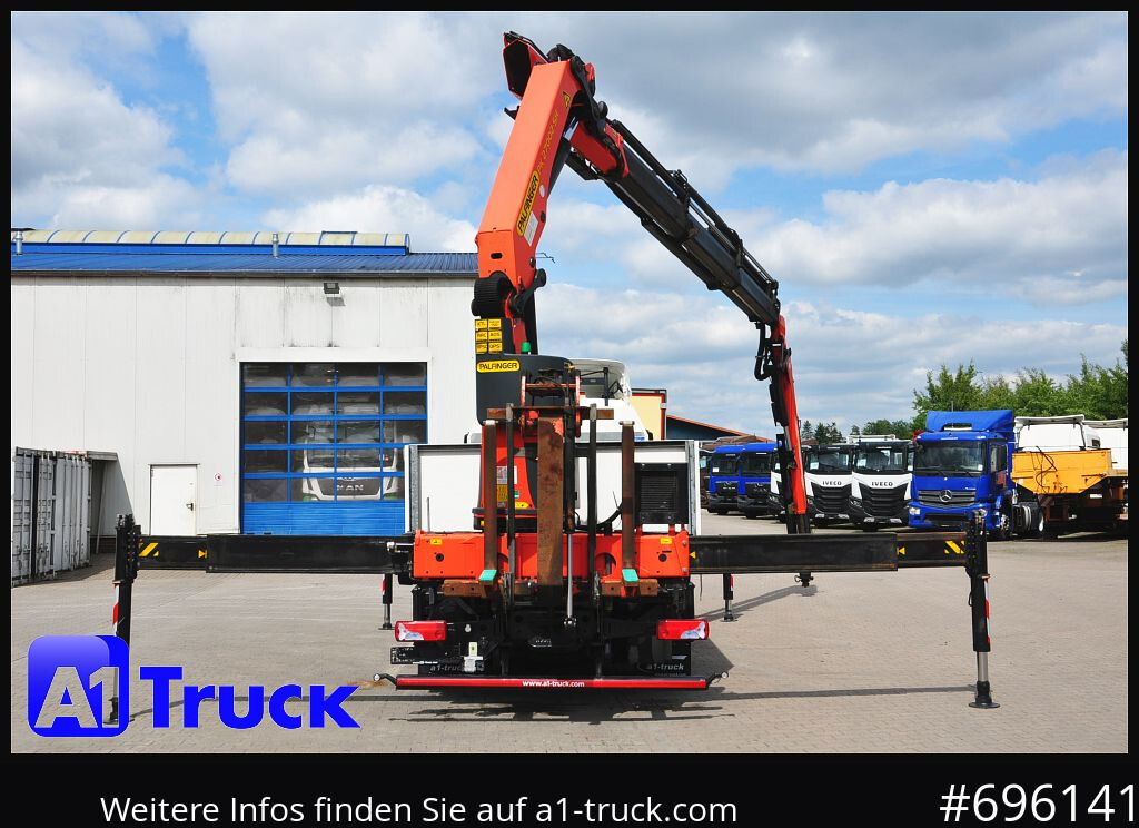 Dropside/ Flatbed truck, Crane truck MAN TGS 26.440, PK27002 Jib 21m, Funk, Lift-Lenkachse,: picture 10