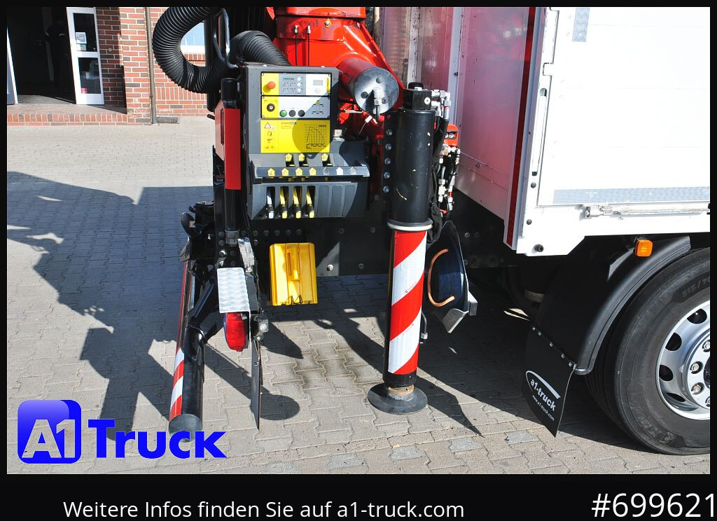 MAN TGS 26.470, Kran PK22.002, 15m, - Dropside/ Flatbed truck, Crane truck: picture 2 MAN TGS 26.470, Kran PK22.002, 15m, - Dropside/ Flatbed truck, Crane truck: picture 2