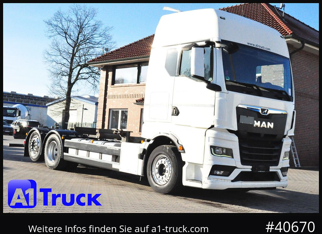 MAN TGX, 26,510 LL, Multiwechsler 2x AHK, 7.82 WB Intarder, - Container transporter/ Swap body truck: picture 1 MAN TGX, 26,510 LL, Multiwechsler 2x AHK, 7.82 WB Intarder, - Container transporter/ Swap body truck: picture 1