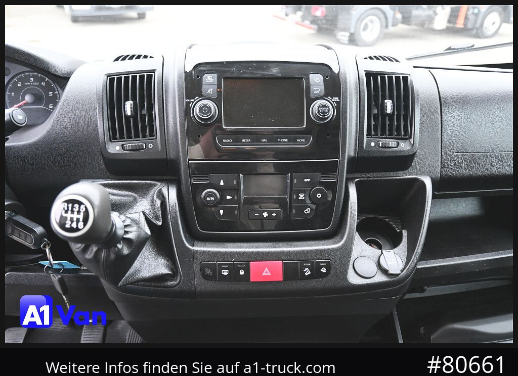 Interior photo 1: Tipper van, Combi van PEUGEOT Boxer Doka Kipper, AHK, Klima, Standheizung