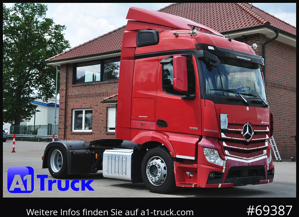 MERCEDES-BENZ Actros 1832, Lowliner, 1 Vorbesitzer - Tractor unit: picture 1 MERCEDES-BENZ Actros 1832, Lowliner, 1 Vorbesitzer - Tractor unit: picture 1