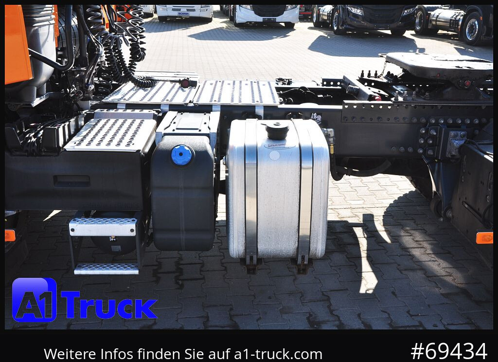 RENAULT C460, Hydraulik Navi, - Tractor unit: picture 2 RENAULT C460, Hydraulik Navi, - Tractor unit: picture 2
