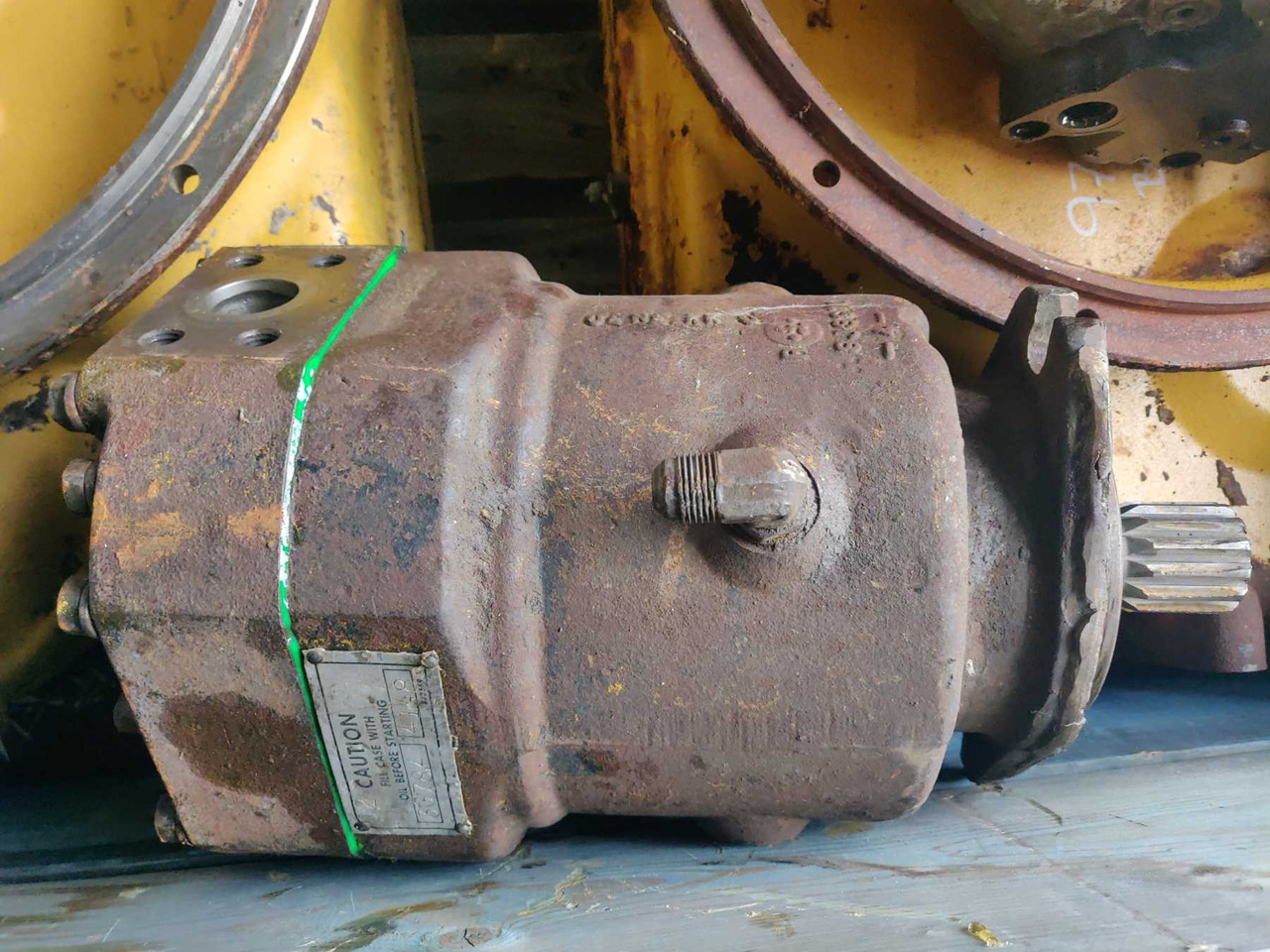 Caterpillar 225 MOTORE IDRAULICO ROTAZIONE - Hydraulic motor for Construction machinery: picture 1 Caterpillar 225 MOTORE IDRAULICO ROTAZIONE - Hydraulic motor for Construction machinery: picture 1