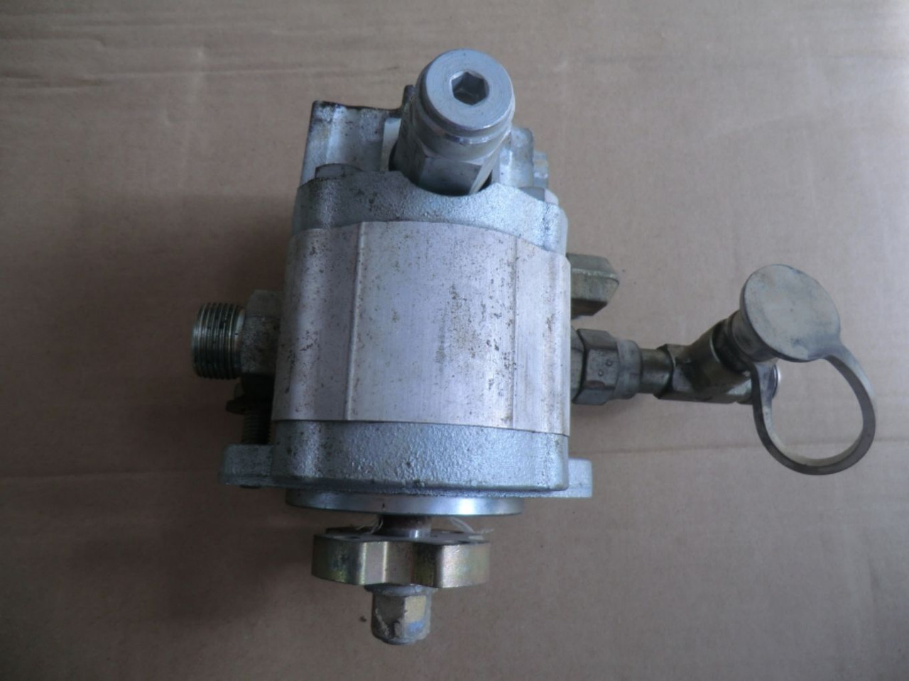Caterpillar 735 motore idraulico ventola - Hydraulic motor for Construction machinery: picture 1 Caterpillar 735 motore idraulico ventola - Hydraulic motor for Construction machinery: picture 1