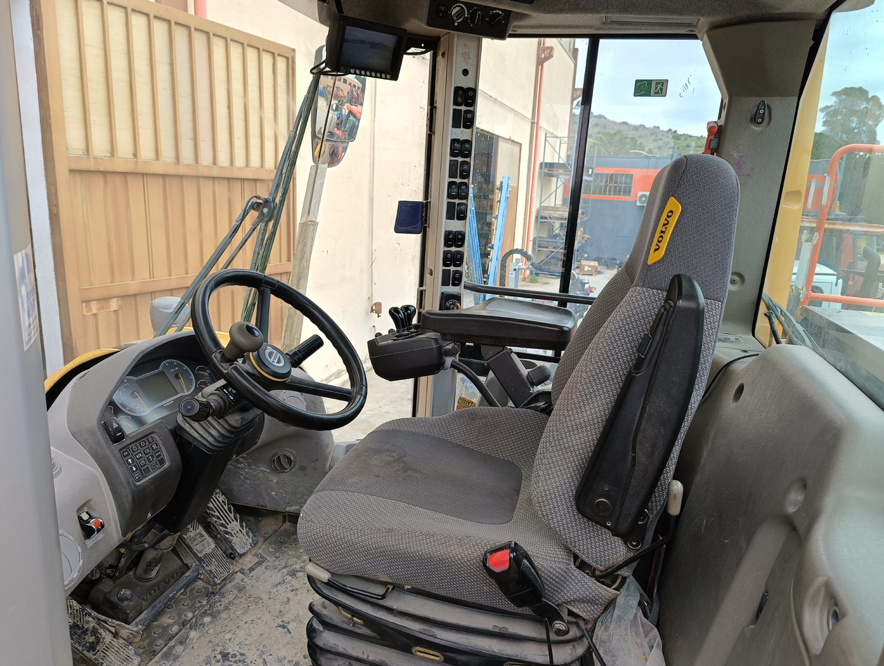 Wheel loader VOLVO L150H: picture 7