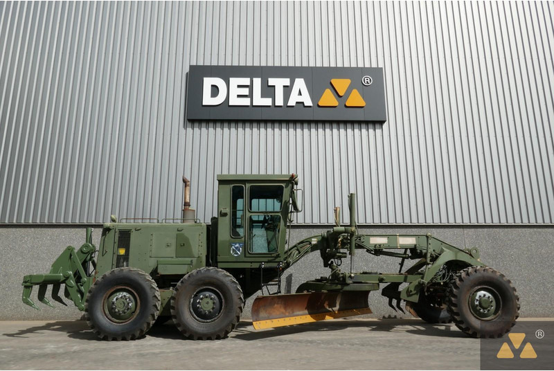 Caterpillar 130G Ex-army - Grader: picture 2 Caterpillar 130G Ex-army - Grader: picture 2