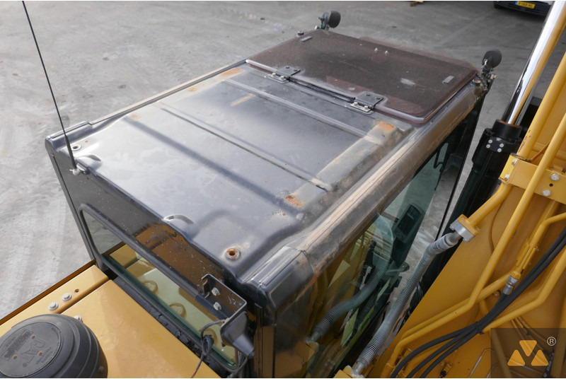 Crawler excavator Caterpillar 320EL: picture 15