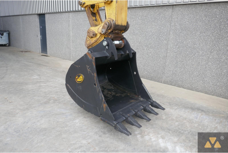 Crawler excavator Caterpillar 320EL: picture 6