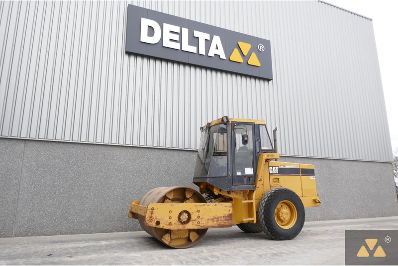 Caterpillar CS433C - Roller: picture 4 Caterpillar CS433C - Roller: picture 4