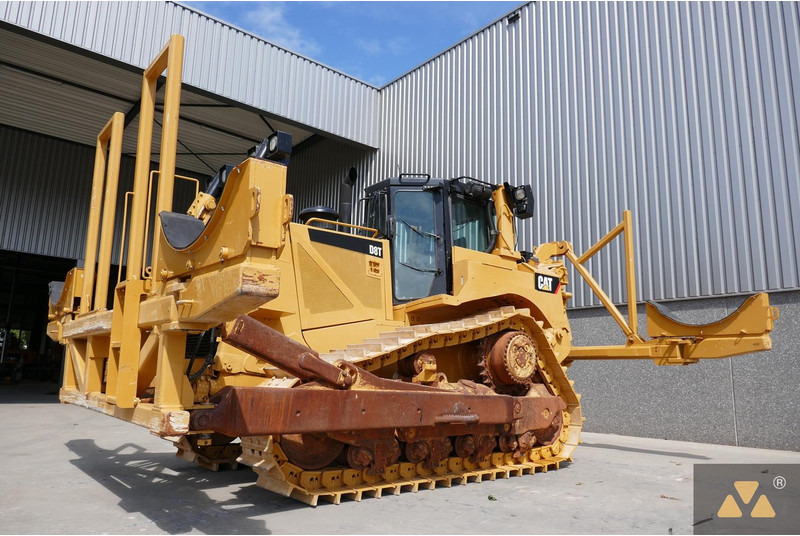 Caterpillar D8T Pipe carrier - Pipe layer: picture 1 Caterpillar D8T Pipe carrier - Pipe layer: picture 1