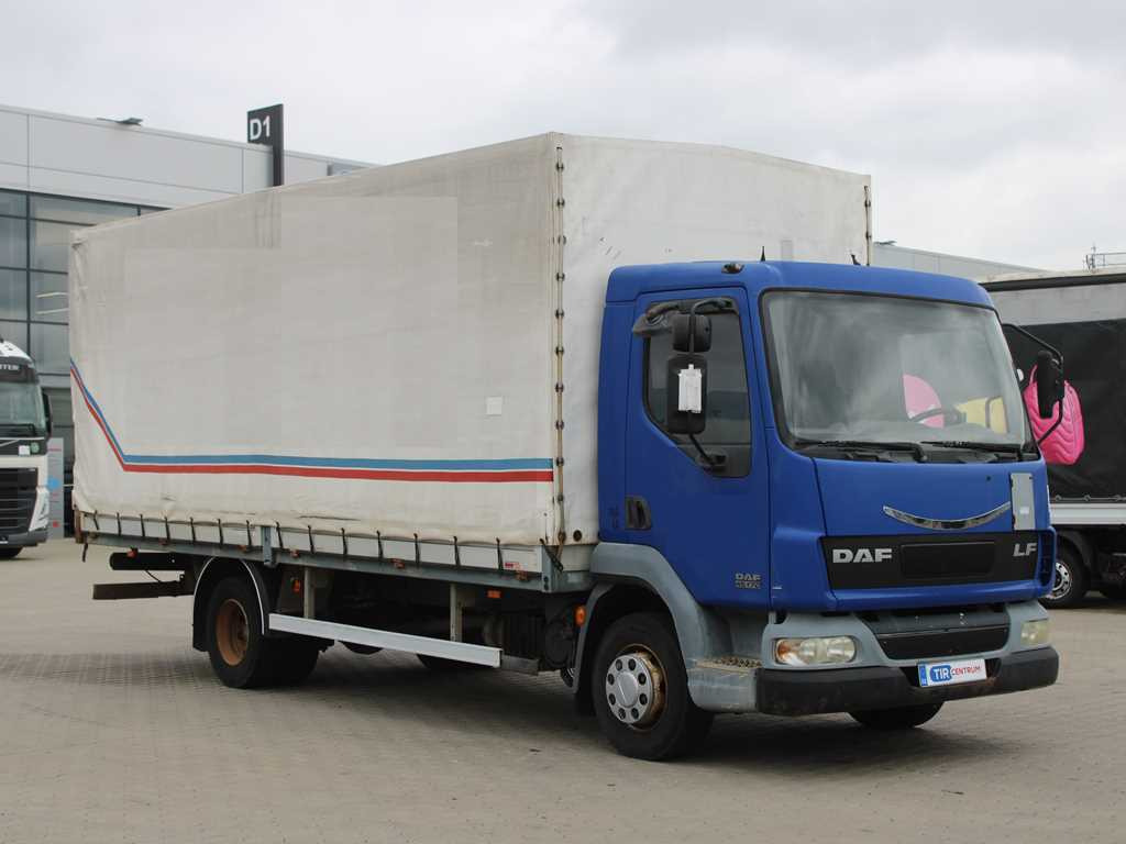 DAF FA LF 45.170 E10, EURO 3 - Curtain side truck: picture 3 DAF FA LF 45.170 E10, EURO 3 - Curtain side truck: picture 3