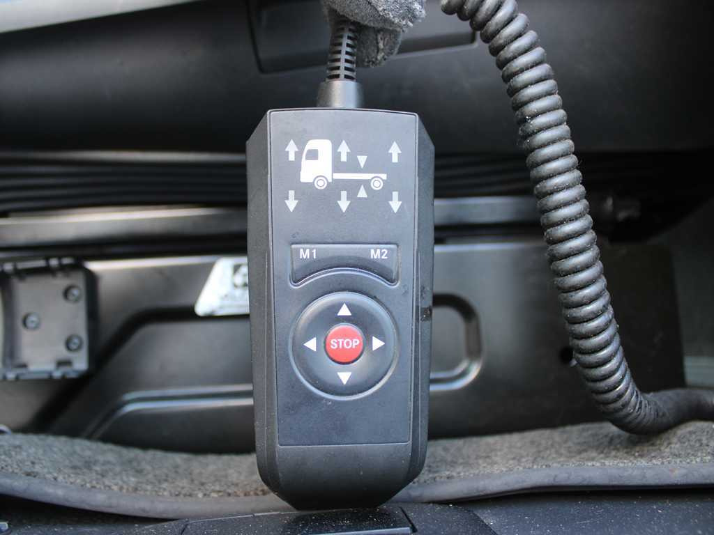 Mercedes-Benz ACTROS 2553, EURO 6, 6X2, AIR SUSPENSION, DRIVE-THROUGH + PANAV leasing Mercedes-Benz ACTROS 2553, EURO 6, 6X2, AIR SUSPENSION, DRIVE-THROUGH + PANAV: picture 8 Mercedes-Benz ACTROS 2553, EURO 6, 6X2, AIR SUSPENSION, DRIVE-THROUGH + PANAV leasing Mercedes-Benz ACTROS 2553, EURO 6, 6X2, AIR SUSPENSION, DRIVE-THROUGH + PANAV: picture 8