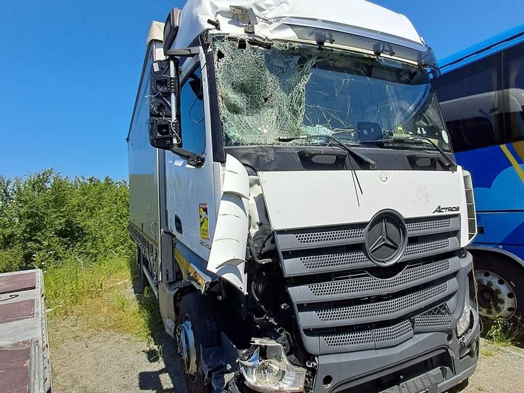 Mercedes-Benz Actros 2542, 6X2 - Curtain side truck: picture 2 Mercedes-Benz Actros 2542, 6X2 - Curtain side truck: picture 2