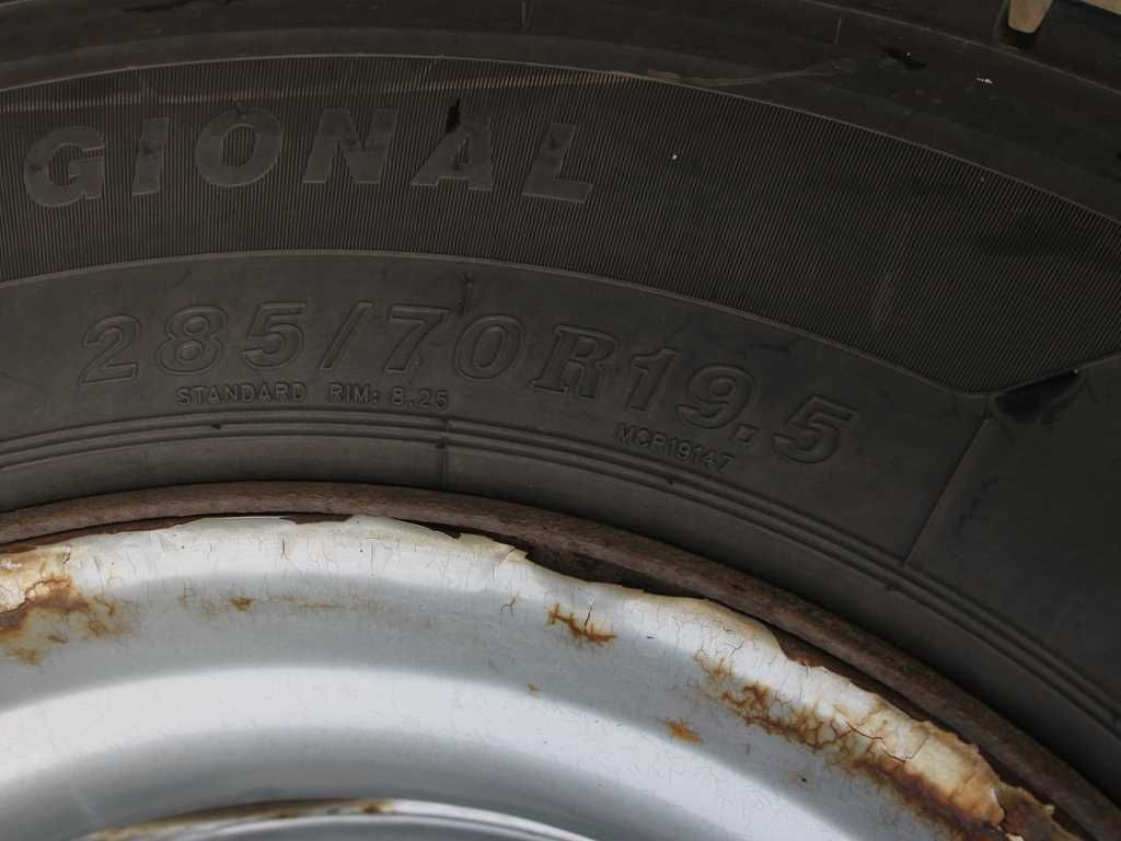 Curtain side truck Renault MIDLUM 270, EURO 3, PNEU 80%: picture 19