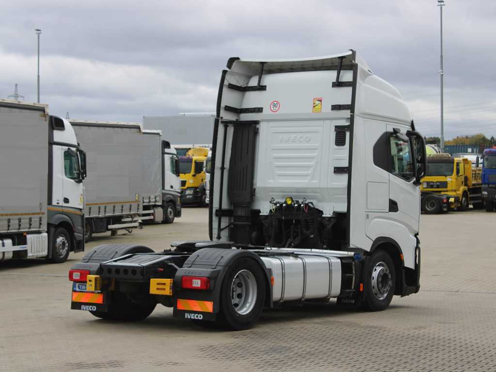 Iveco S-Way 480, EURO 6, INDEPENDENT AIR CONDITIONING, NAVIGATION - Tractor unit: picture 4 Iveco S-Way 480, EURO 6, INDEPENDENT AIR CONDITIONING, NAVIGATION - Tractor unit: picture 4