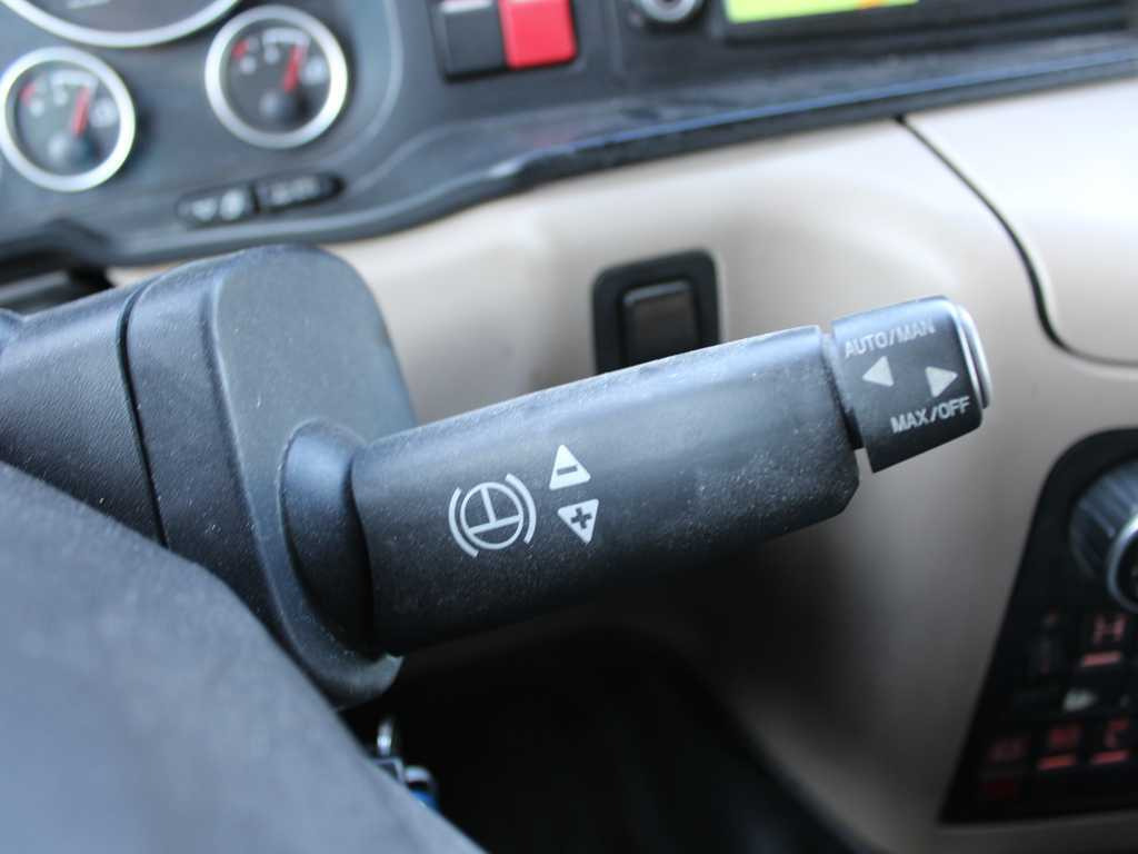 Tractor unit MAN TGX 18.500, EURO 6, RETARDER, NAVIGATION, BEACONS: picture 10