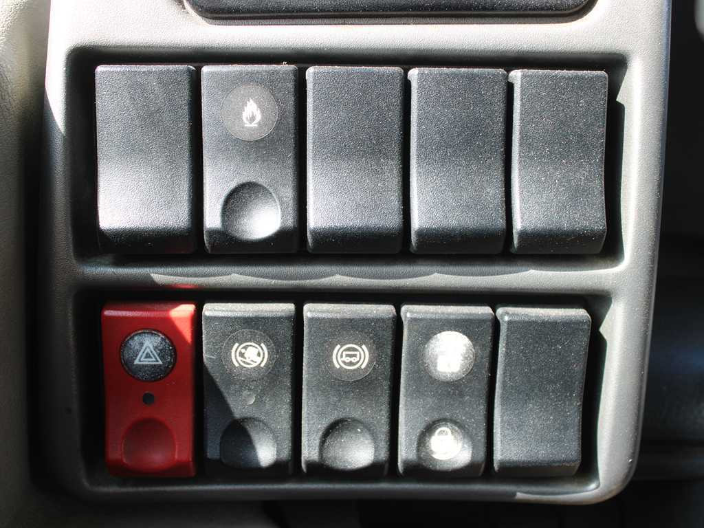 Tractor unit Renault Magnum DXI 480, EURO 5EEV, HYDRAULIC: picture 11