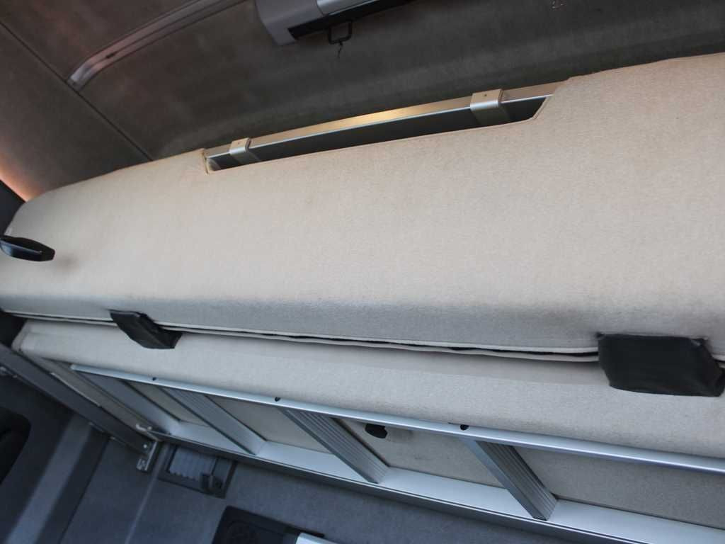 Tractor unit Renault T 520, LOWDECK, INDEPENDENT AIR CONDITIONING: picture 12
