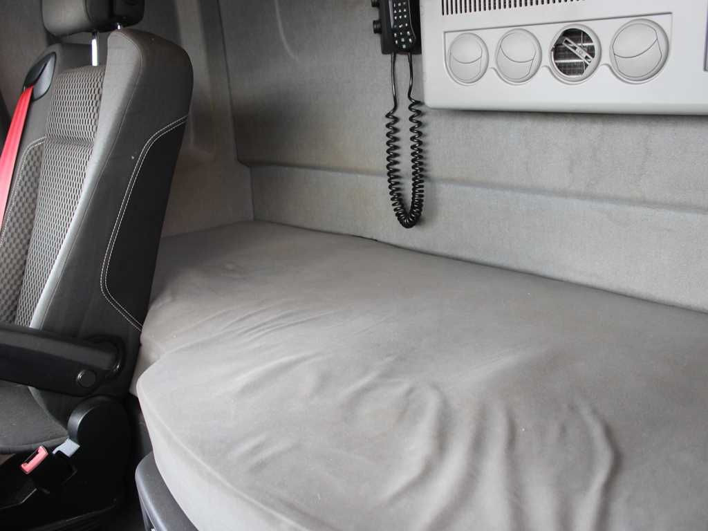 Tractor unit Renault T 520, LOWDECK, INDEPENDENT AIR CONDITIONING: picture 11