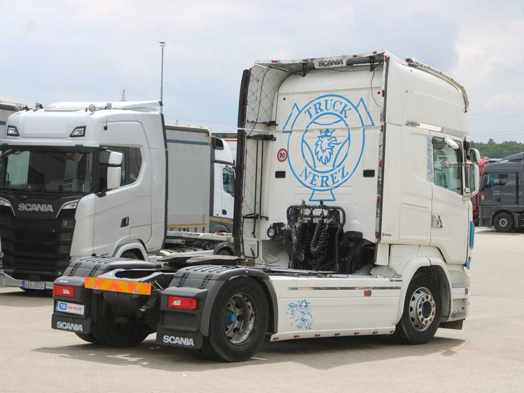 Scania R 450, EURO 6, RETARDER, AIR SUSPENSIONS Scania R 450, EURO 6, RETARDER, AIR SUSPENSIONS - Tractor unit: picture 3 Scania R 450, EURO 6, RETARDER, AIR SUSPENSIONS Scania R 450, EURO 6, RETARDER, AIR SUSPENSIONS - Tractor unit: picture 3