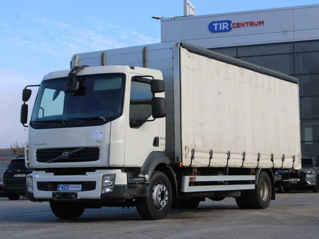 Volvo FL 240, EURO 5, TAIL LIFT, PNEU 80% - Curtain side truck: picture 1 Volvo FL 240, EURO 5, TAIL LIFT, PNEU 80% - Curtain side truck: picture 1