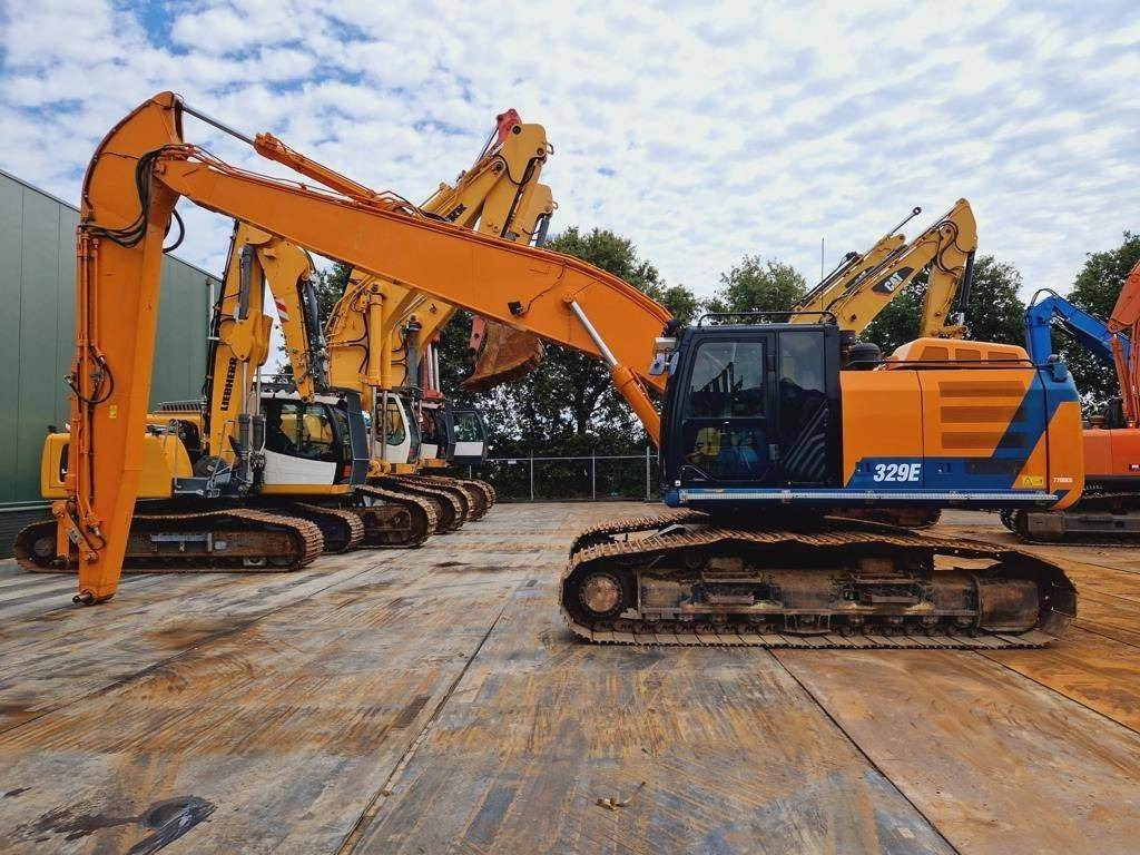 Crawler excavator CAT 329 EL: picture 1