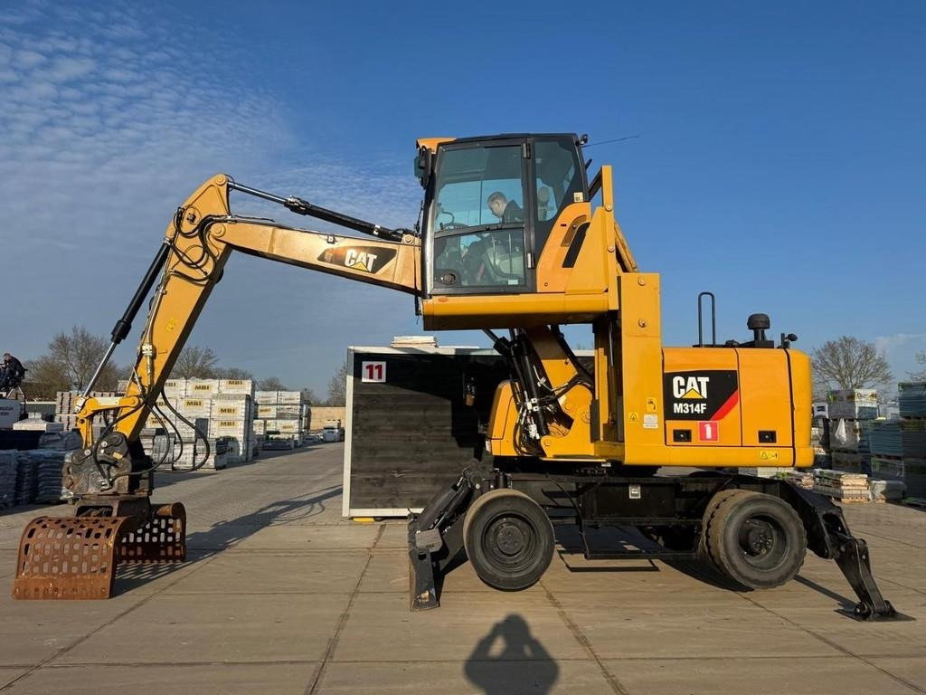 CAT M314F - Waste/ Industry handler: picture 1 CAT M314F - Waste/ Industry handler: picture 1