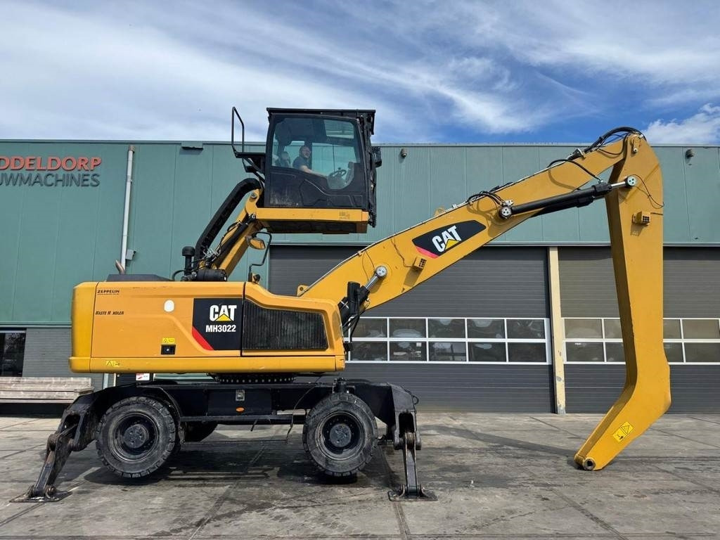 CAT MH3022 - Waste/ Industry handler: picture 5 CAT MH3022 - Waste/ Industry handler: picture 5