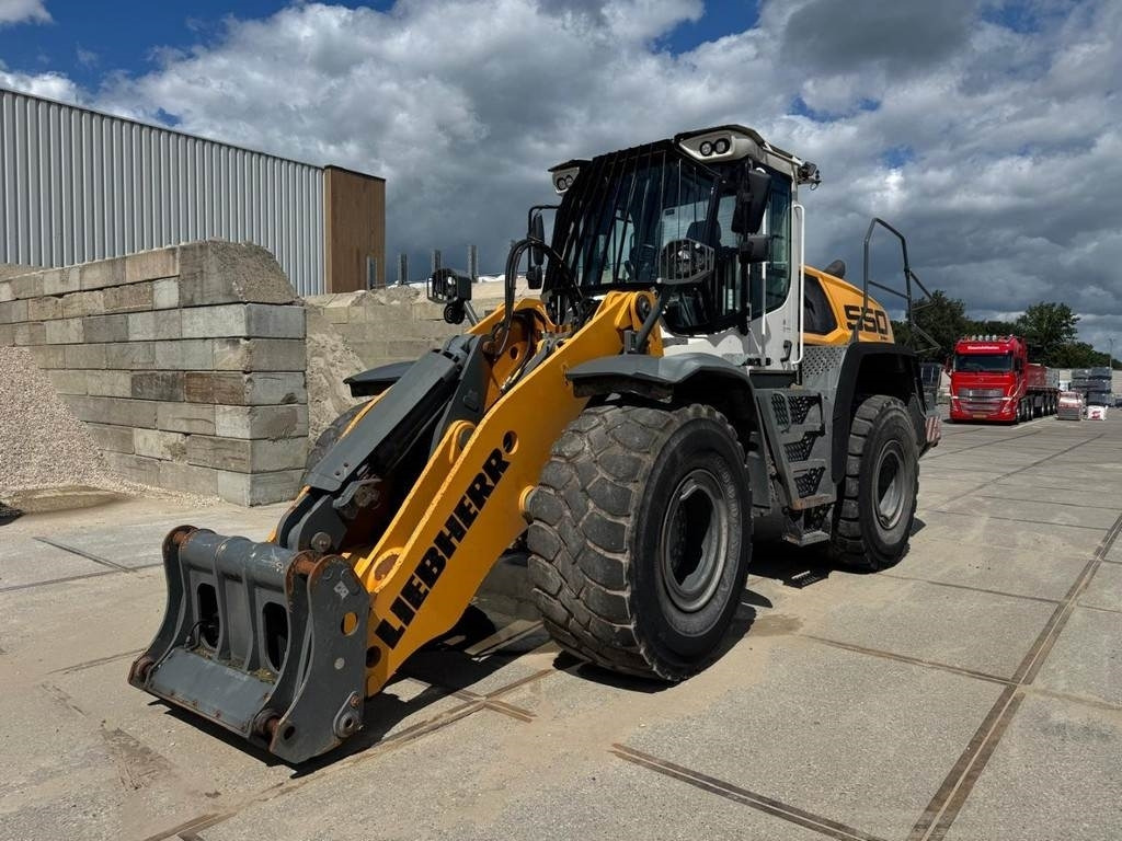 Liebherr L550 X Power - Wheel loader: picture 2 Liebherr L550 X Power - Wheel loader: picture 2