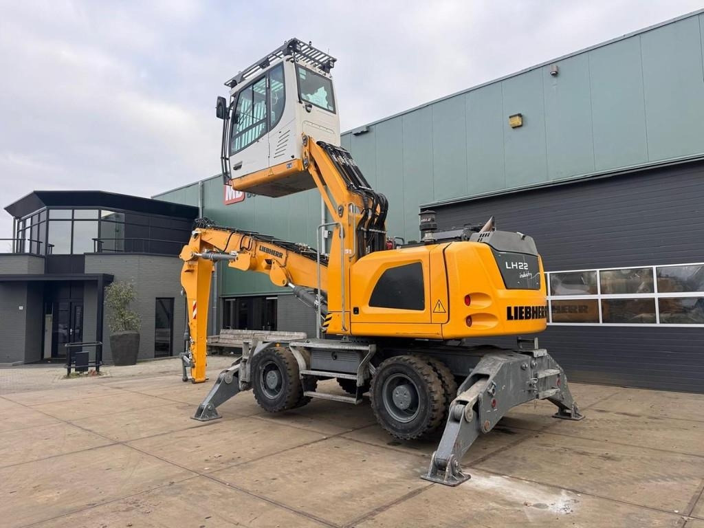 Liebherr LH 22 M - Waste/ Industry handler: picture 3 Liebherr LH 22 M - Waste/ Industry handler: picture 3