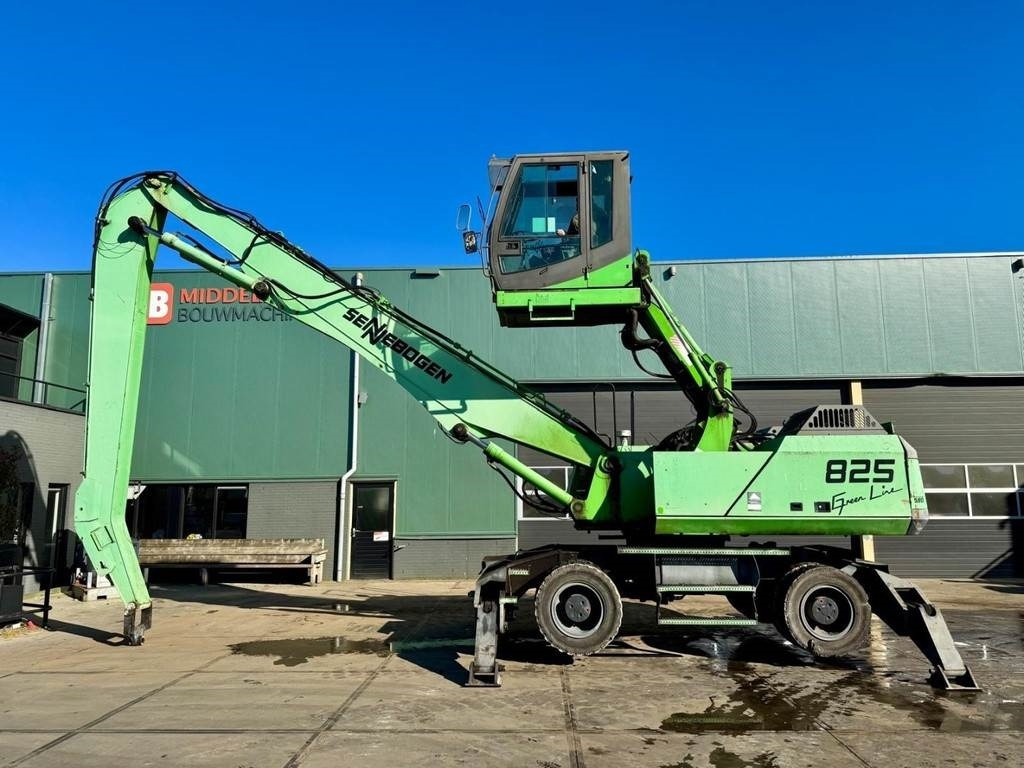 Sennebogen 825M C - Waste/ Industry handler: picture 1 Sennebogen 825M C - Waste/ Industry handler: picture 1