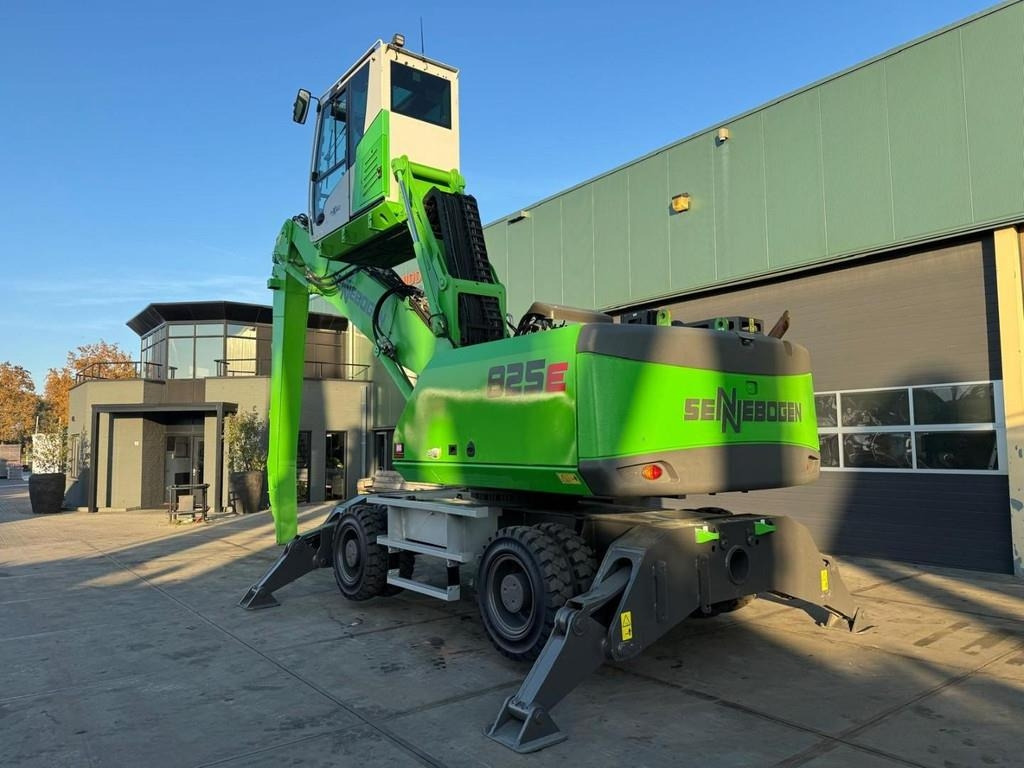 Sennebogen 825M E - Waste/ Industry handler: picture 2 Sennebogen 825M E - Waste/ Industry handler: picture 2