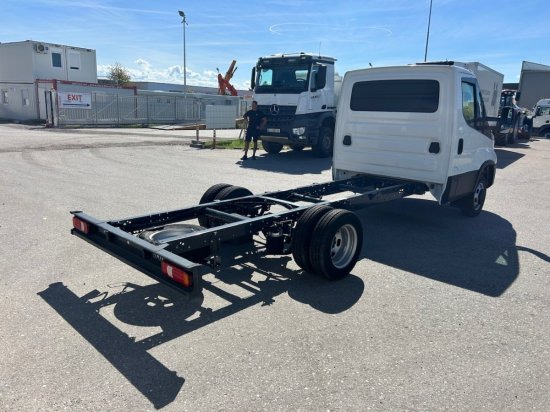 Iveco Daily 40 - 180 Fahrgestell, E6 Ohne Motor/Ohne Getriebe - Cab chassis truck: picture 5 Iveco Daily 40 - 180 Fahrgestell, E6 Ohne Motor/Ohne Getriebe - Cab chassis truck: picture 5