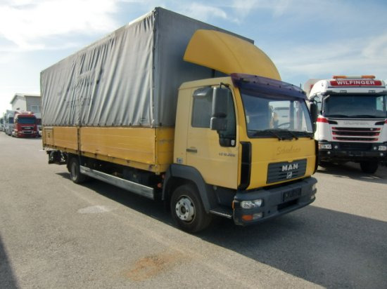 MAN LE 12.220 Plane, LBW, manual - Curtain side truck: picture 3 MAN LE 12.220 Plane, LBW, manual - Curtain side truck: picture 3