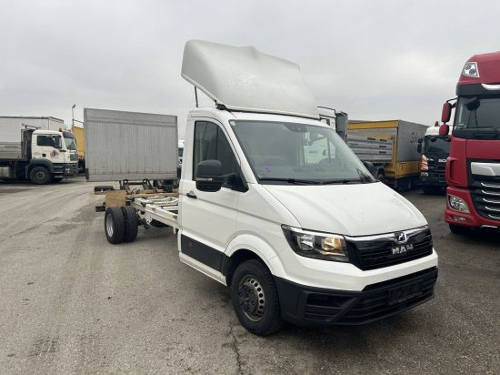 MAN TGE 3.180 Ladebordwand Palfinger - Cab chassis truck: picture 1 MAN TGE 3.180 Ladebordwand Palfinger - Cab chassis truck: picture 1