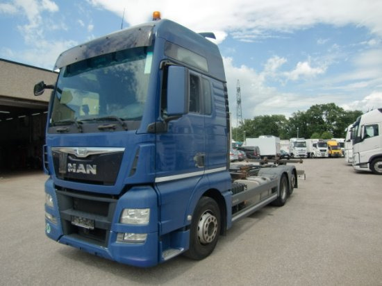 MAN TGX 26.440 XXL 6x2 Liftachse Euro 6 - Container transporter/ Swap body truck: picture 1 MAN TGX 26.440 XXL 6x2 Liftachse Euro 6 - Container transporter/ Swap body truck: picture 1