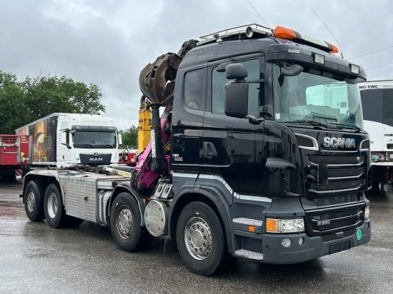 Scania R560 8x2, Schrottkran, E5, Lenk-Lift-Achse - Hook lift truck, Crane truck: picture 1 Scania R560 8x2, Schrottkran, E5, Lenk-Lift-Achse - Hook lift truck, Crane truck: picture 1