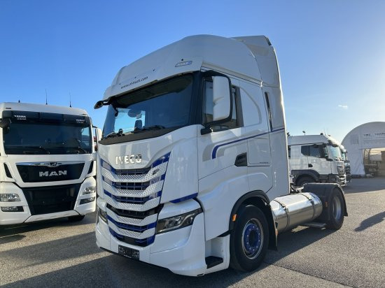 Iveco Stralis 460 Gas, 2 LNG-Tanks, Retarder, Leder - Tractor unit: picture 1 Iveco Stralis 460 Gas, 2 LNG-Tanks, Retarder, Leder - Tractor unit: picture 1