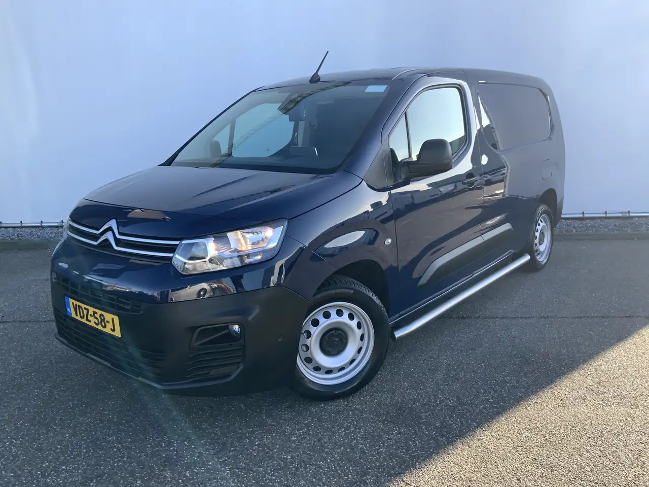 Citroen Berlingo 1.5 BlueHDI Driver XL Airco Cruis Navi Side Bars S - Panel van: picture 1 Citroen Berlingo 1.5 BlueHDI Driver XL Airco Cruis Navi Side Bars S - Panel van: picture 1