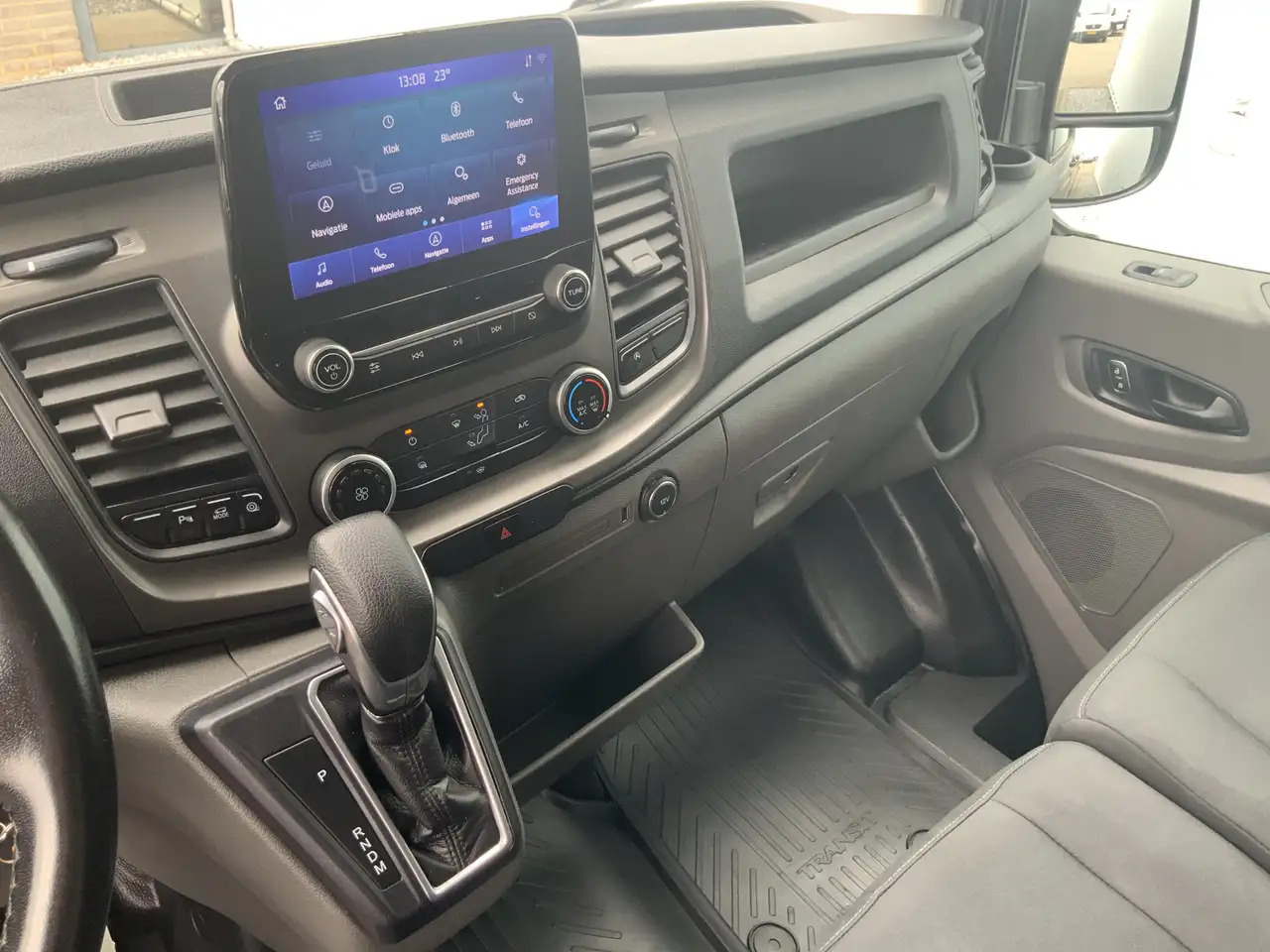 Ford Transit 350 2.0 TDCI L3H2 EXPORT !! Koel vries Automaat Tr - Refrigerated delivery van: picture 4 Ford Transit 350 2.0 TDCI L3H2 EXPORT !! Koel vries Automaat Tr - Refrigerated delivery van: picture 4