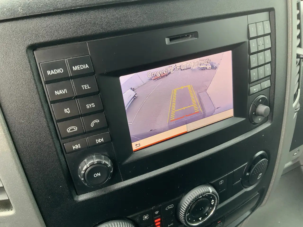 Mercedes-Benz Sprinter 211 2.2 CDI 366 L2H2 AUTOMAAT ! Airco Cruise Navi - Panel van: picture 5 Mercedes-Benz Sprinter 211 2.2 CDI 366 L2H2 AUTOMAAT ! Airco Cruise Navi - Panel van: picture 5