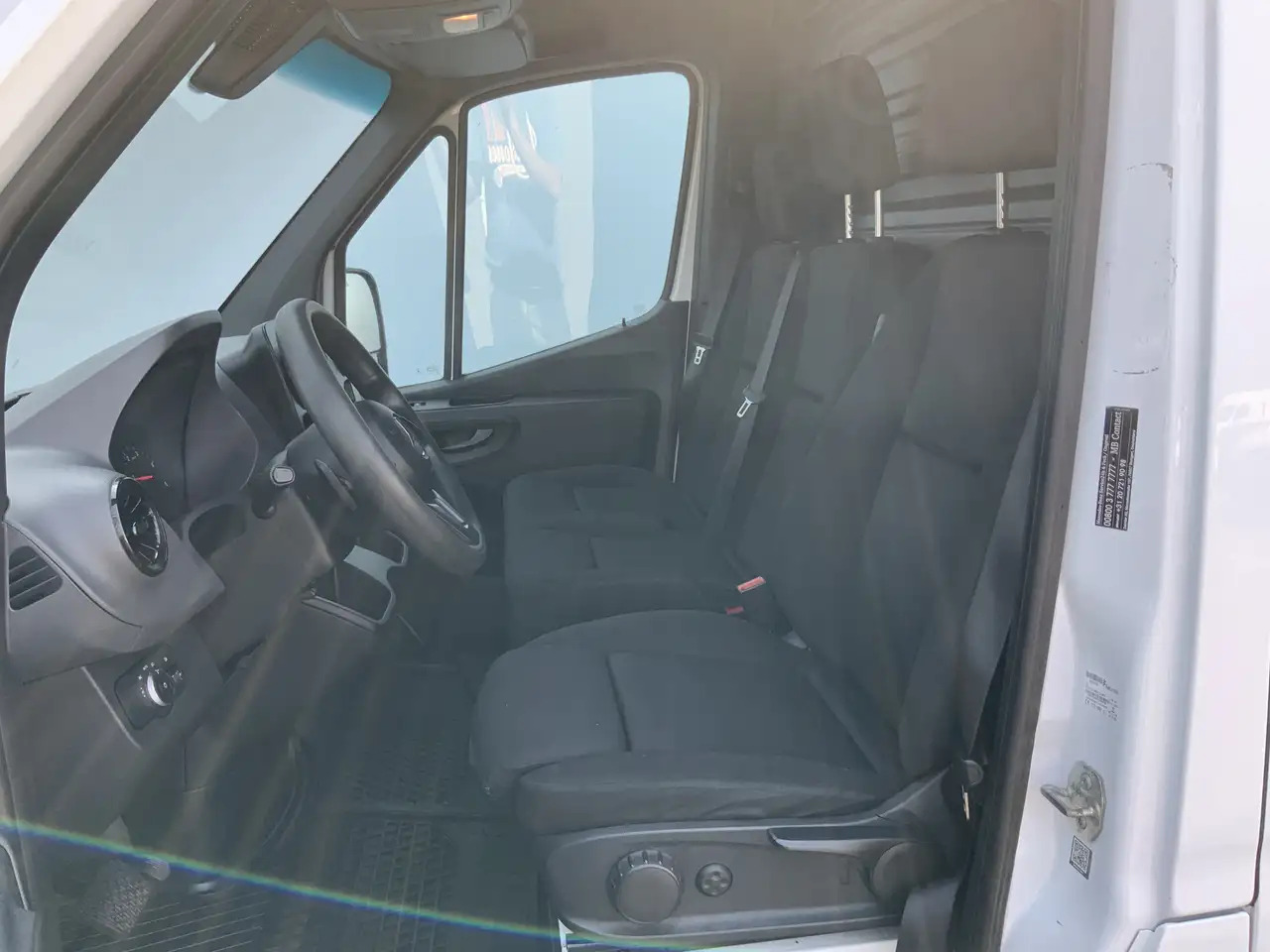 Mercedes-Benz Sprinter 311 2.2 CDI L2H2 Automaat Airco 3 Zits 2000 kg Sid - Panel van: picture 4 Mercedes-Benz Sprinter 311 2.2 CDI L2H2 Automaat Airco 3 Zits 2000 kg Sid - Panel van: picture 4
