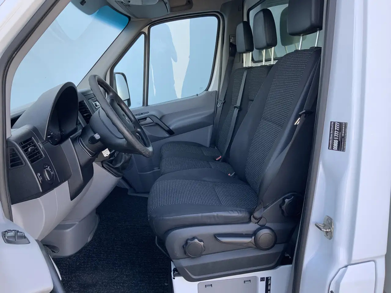 Mercedes-Benz Sprinter 515 2.2 CDI 432 Meubelbak 5,10 MTR.&Deuren Airco 3 - Closed box van: picture 4 Mercedes-Benz Sprinter 515 2.2 CDI 432 Meubelbak 5,10 MTR.&Deuren Airco 3 - Closed box van: picture 4