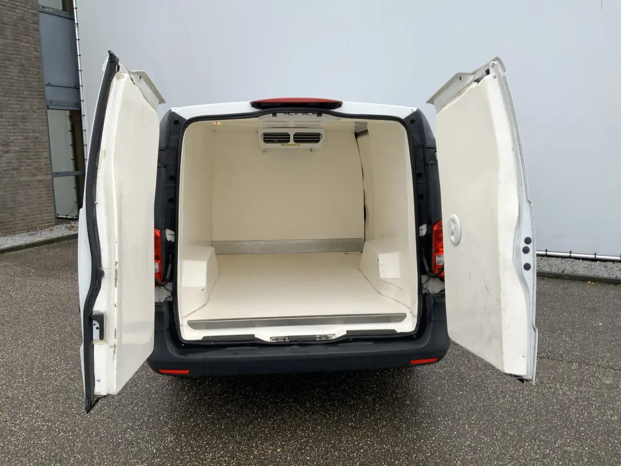 Mercedes-Benz Vito 109 CDI MARGE !! Lang KoelVries Auto Werkt 100 % A - Refrigerated delivery van: picture 5 Mercedes-Benz Vito 109 CDI MARGE !! Lang KoelVries Auto Werkt 100 % A - Refrigerated delivery van: picture 5