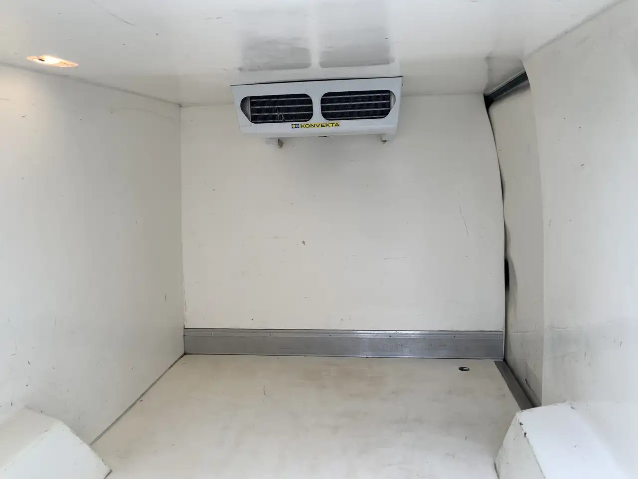 Mercedes-Benz Vito 109 CDI MARGE !! Lang KoelVries Auto Werkt 100 % A - Refrigerated delivery van: picture 4 Mercedes-Benz Vito 109 CDI MARGE !! Lang KoelVries Auto Werkt 100 % A - Refrigerated delivery van: picture 4