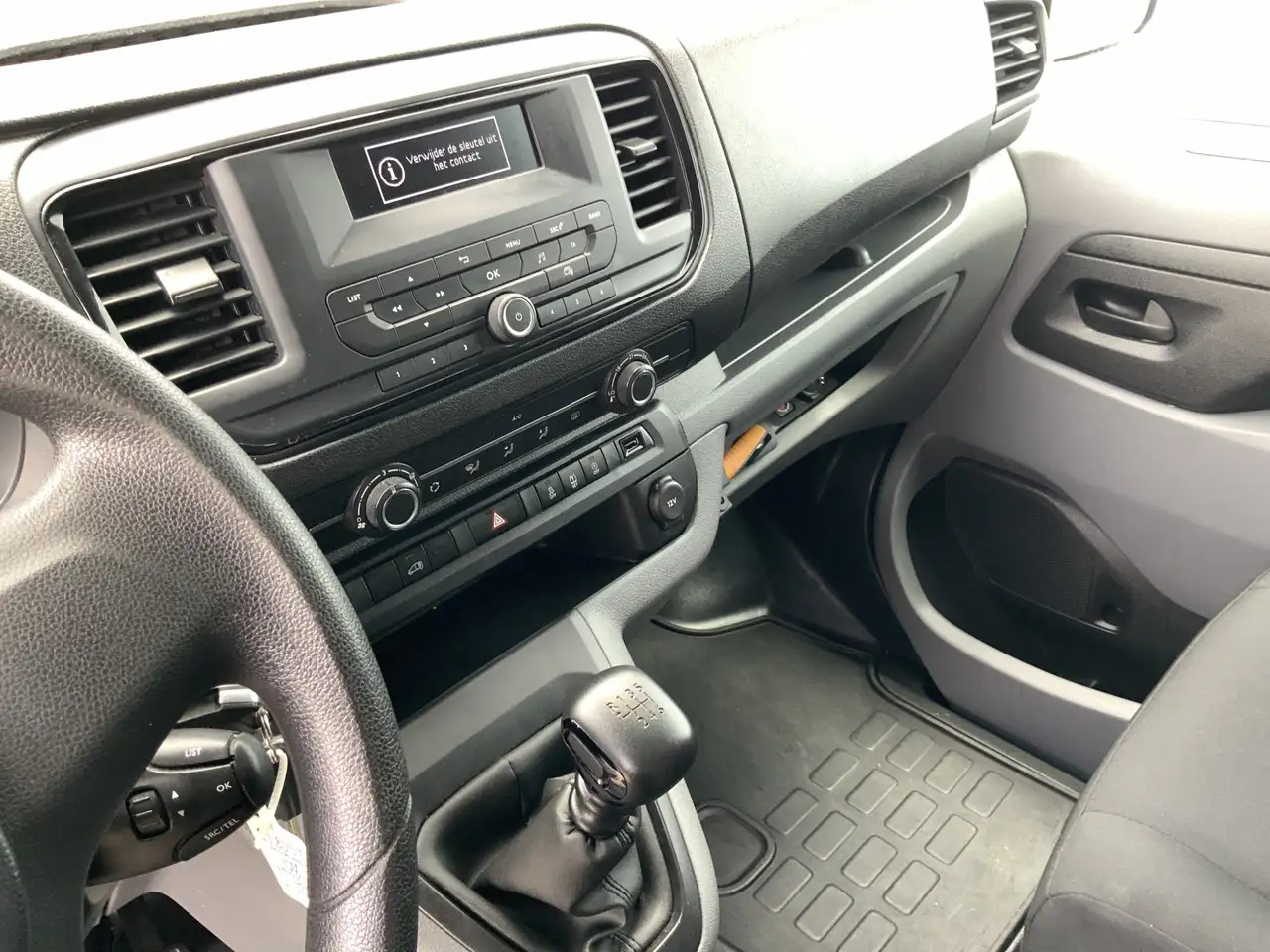 Panel van Peugeot Expert 227C 2.0 BlueHDI 150 Premium Pack Airco Cruise Cam: picture 7