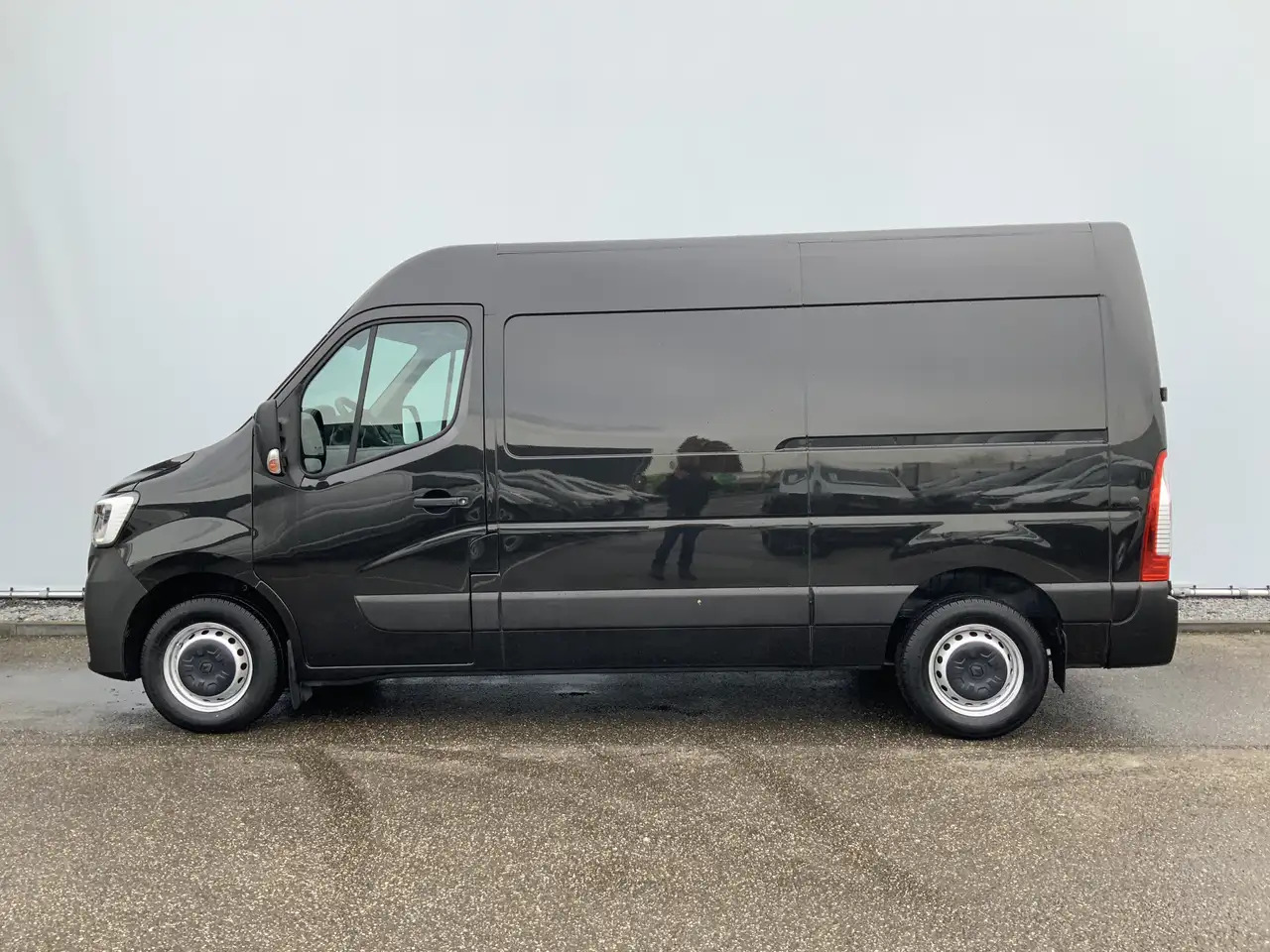Renault Master T35 2.3 dCi 150 L2H2 Airco Cruise 3 Zits Camera Tr - Panel van: picture 3 Renault Master T35 2.3 dCi 150 L2H2 Airco Cruise 3 Zits Camera Tr - Panel van: picture 3