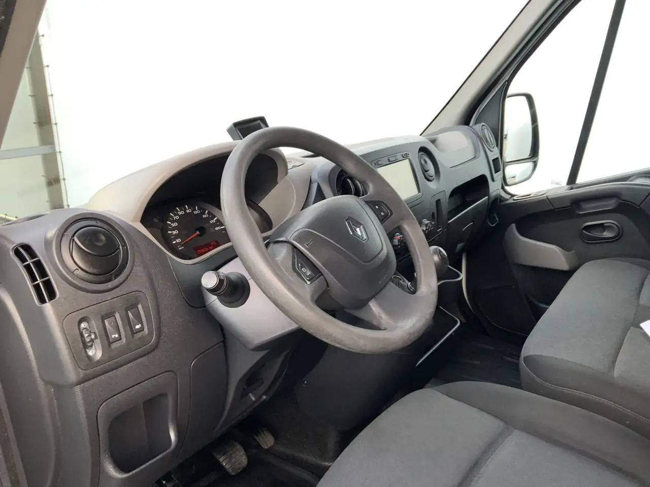 Renault Master T35 2.3 dCi L2H3 Airco Camera Navi Side Bar 3 Zits - Panel van: picture 5 Renault Master T35 2.3 dCi L2H3 Airco Camera Navi Side Bar 3 Zits - Panel van: picture 5